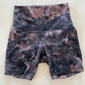 lululemon Align™ High-Rise Biker Short 6" - Size 2 - Diamond Dye Graphite Pink
